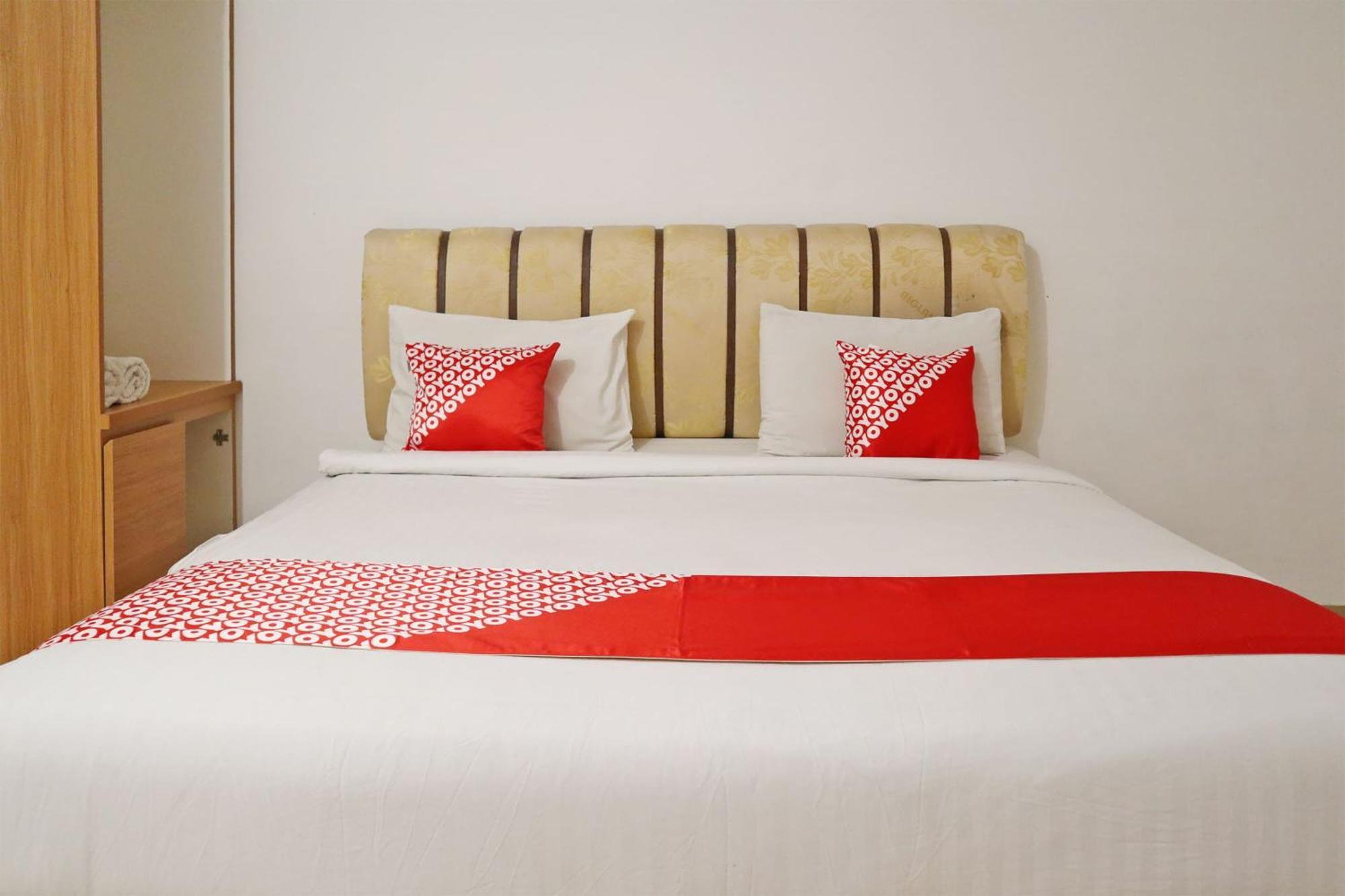 Oyo 1673 M Authentic Kost Man Hotell Padang  Eksteriør bilde